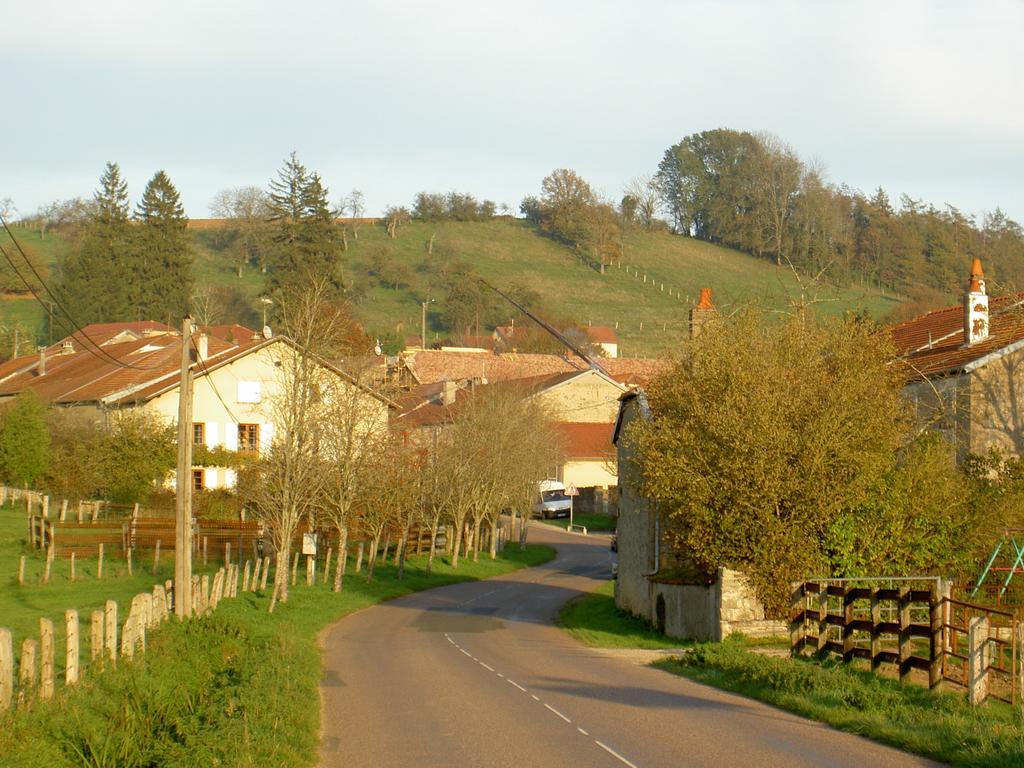 La Maison De Marie-claire Couette-café Doncourt-sur-Meuse